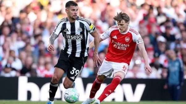 arsenal doi mat thu thach3 arsenal doi mat thu thach3