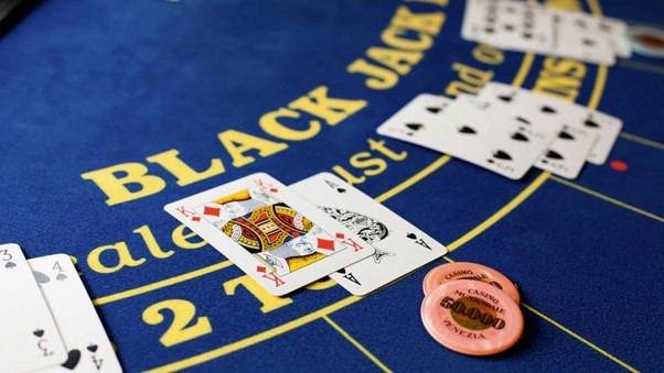 Tuyệt chiêu đếm bài Blackjack trong casino FB88 từ chuyên gia