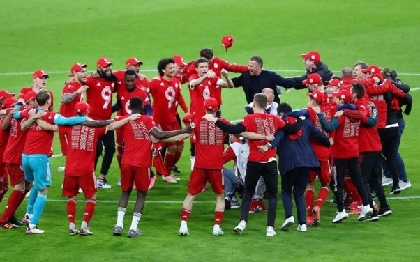 bundesliga co bao nhieu doi2